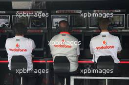 14.09.2007 Francorchamps, Belgium,  Ron Dennis (GBR), McLaren, Team Principal, Chairman on the pit wall gantry - Formula 1 World Championship, Rd 14, Belgium Grand Prix, Friday Practice