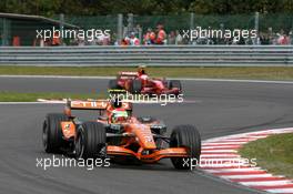 16.09.2007 Francorchamps, Belgium,  Sakon Yamamoto (JPN), Spyker F1 Team, F8-VII-B, Kimi Raikkonen (FIN), Räikkönen, Scuderia Ferrari, F2007 - Formula 1 World Championship, Rd 14, Belgium Grand Prix, Sunday Race