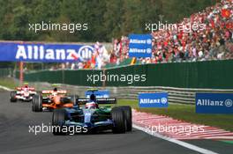 16.09.2007 Francorchamps, Belgium,  Rubens Barrichello (BRA), Honda Racing F1 Team, RA107, Sakon Yamamoto (JPN), Spyker F1 Team, F8-VII-B - Formula 1 World Championship, Rd 14, Belgium Grand Prix, Sunday Race