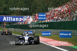 16.09.2007 Francorchamps, Belgium,  Nico Rosberg (GER), WilliamsF1 Team, FW29, Mark Webber (AUS), Red Bull Racing, RB3 - Formula 1 World Championship, Rd 14, Belgium Grand Prix, Sunday Race