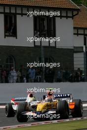 16.09.2007 Francorchamps, Belgium,  Heikki Kovalainen (FIN), Renault F1 Team, Ralf Schumacher (GER), Toyota Racing - Formula 1 World Championship, Rd 14, Belgium Grand Prix, Sunday Race