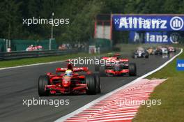16.09.2007 Francorchamps, Belgium,  Felipe Massa (BRA), Scuderia Ferrari, F2007, Fernando Alonso (ESP), McLaren Mercedes, MP4-22 - Formula 1 World Championship, Rd 14, Belgium Grand Prix, Sunday Race