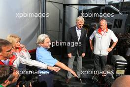 15.09.2007 Francorchamps, Belgium,  Max Mosley (GBR), FIA President, Ron Dennis (GBR), McLaren, Team Principal, Chairman  - Formula 1 World Championship, Rd 14, Belgium Grand Prix, Saturday