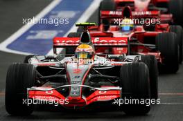 15.09.2007 Francorchamps, Belgium,  Lewis Hamilton (GBR), McLaren Mercedes, MP4-22 and Felipe Massa (BRA), Scuderia Ferrari, F2007 - Formula 1 World Championship, Rd 14, Belgium Grand Prix, Saturday Qualifying