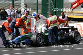 15.09.2007 Francorchamps, Belgium,  Rubens Barrichello (BRA), Honda Racing F1 Team, RA107, stops on the circuit - Formula 1 World Championship, Rd 14, Belgium Grand Prix, Saturday Practice