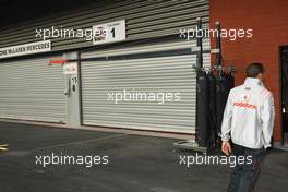 13.09.2007, Spa, Belgium,  After walking the circuit Lewis Hamilton (GBR), McLaren Mercedes finds his the McLaren garage is closed for the evening - Formula 1 World Championship, Rd 14, Belgian Grand Prix