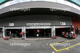13.09.2007, Spa, Belgium,  McLaren Mercedes box - Formula 1 World Championship, Rd 14, Belgian Grand Prix