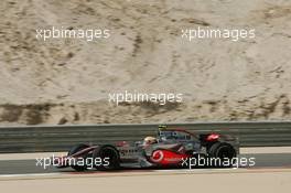 13.04.2007 Sakhir, Bahrain,  Lewis Hamilton (GBR), McLaren Mercedes, MP4-22 - Formula 1 World Championship, Rd 3, Bahrain Grand Prix, Friday Practice