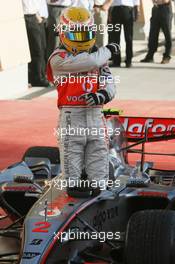 15.04.2007 Sakhir, Bahrain,  2nd, Lewis Hamilton (GBR), McLaren Mercedes, MP4-22 - Formula 1 World Championship, Rd 3, Bahrain Grand Prix, Sunday Podium