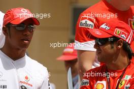 15.04.2007 Sakhir, Bahrain,  Lewis Hamilton (GBR), McLaren Mercedes and Felipe Massa (BRA), Scuderia Ferrari - Formula 1 World Championship, Rd 3, Bahrain Grand Prix, Sunday