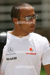 12.04.2007 Sakhir, Bahrain,  Lewis Hamilton (GBR), McLaren Mercedes - Formula 1 World Championship, Rd 3, Bahrain Grand Prix, Thursday