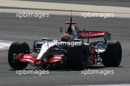 24.02.2007 Sakhir, Bahrain,  Lewis Hamilton (GBR), McLaren Mercedes, MP4-22  - Formula 1 Testing