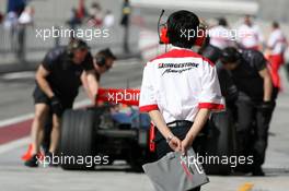 22.02.2007 Sakhir, Bahrain,  Bridgestone engineer - Formula 1 Testing