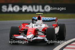 19.10.2007 Sao Paulo, Brazil,  Jarno Trulli (ITA), Toyota Racing, TF107 - Formula 1 World Championship, Rd 17, Brazilian Grand Prix, Friday Practice