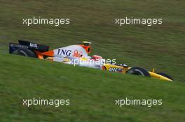 19.10.2007 Sao Paulo, Brazil,  Heikki Kovalainen (FIN), Renault F1 Team, R27 - Formula 1 World Championship, Rd 17, Brazilian Grand Prix, Friday Practice