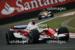 19.10.2007 Sao Paulo, Brazil,  Jarno Trulli (ITA), Toyota Racing, TF107 - Formula 1 World Championship, Rd 17, Brazilian Grand Prix, Friday Practice