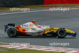 19.10.2007 Sao Paulo, Brazil,  Heikki Kovalainen (FIN), Renault F1 Team, R27 - Formula 1 World Championship, Rd 17, Brazilian Grand Prix, Friday Practice