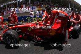 21.10.2007 Sao Paulo, Brazil,  Kimi Raikkonen (FIN), Räikkönen, Scuderia Ferrari  - Formula 1 World Championship, Rd 17, Brazilian Grand Prix, Sunday Pre-Race Grid