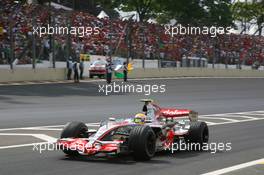 21.10.2007 Sao Paulo, Brazil,  Lewis Hamilton (GBR), McLaren Mercedes, MP4-22 - Formula 1 World Championship, Rd 17, Brazilian Grand Prix, Sunday Podium