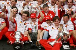 21.10.2007 Sao Paulo, Brazil,  Scuderia Ferrari team celebration - Formula 1 World Championship, Rd 17, Brazilian Grand Prix, Sunday Podium