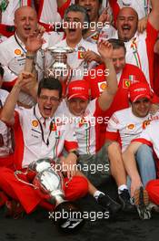 21.10.2007 Sao Paulo, Brazil,  Kimi Raikkonen (FIN), Räikkönen, Scuderia Ferrari, Felipe Massa (BRA), Scuderia Ferrari, Jean Todt (FRA), Scuderia Ferrari, Ferrari CEO, Chris Dyer (AUS), race engineer - Formula 1 World Championship, Rd 17, Brazilian Grand Prix, Sunday Podium