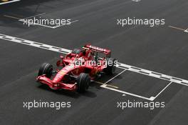 21.10.2007 Sao Paulo, Brazil,  Kimi Raikkonen (FIN), Räikkönen, Scuderia Ferrari - Formula 1 World Championship, Rd 17, Brazilian Grand Prix, Sunday Podium