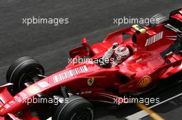 21.10.2007 Sao Paulo, Brazil,  Kimi Raikkonen (FIN), Räikkönen, Scuderia Ferrari - Formula 1 World Championship, Rd 17, Brazilian Grand Prix, Sunday Podium