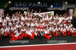 21.10.2007 Sao Paulo, Brazil,  Kimi Raikkonen (FIN), Räikkönen, Scuderia Ferrari, Felipe Massa (BRA), Scuderia Ferrari, Jean Todt (FRA), Scuderia Ferrari, Ferrari CEO, Chris Dyer (AUS), race engineer - Formula 1 World Championship, Rd 17, Brazilian Grand Prix, Sunday Podium