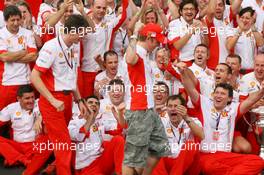 21.10.2007 Sao Paulo, Brazil,  Scuderia Ferrari team celebration - Formula 1 World Championship, Rd 17, Brazilian Grand Prix, Sunday Podium