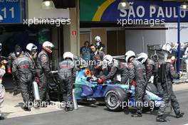 21.10.2007 Sao Paulo, Brazil,  Rubens Barrichello (BRA), Honda Racing F1 Team, RA107 retires from the race - Formula 1 World Championship, Rd 17, Brazilian Grand Prix, Sunday Race