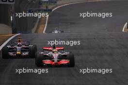 21.10.2007 Sao Paulo, Brazil,  Lewis Hamilton (GBR), McLaren Mercedes, David Coulthard (GBR), Red Bull Racing - Formula 1 World Championship, Rd 17, Brazilian Grand Prix, Sunday Race