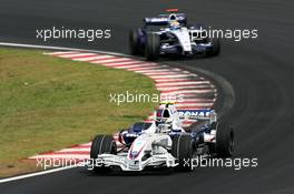 21.10.2007 Sao Paulo, Brazil,  Robert Kubica (POL),  BMW Sauber F1 Team, Nico Rosberg (GER), WilliamsF1 Team - Formula 1 World Championship, Rd 17, Brazilian Grand Prix, Sunday Race