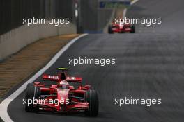 21.10.2007 Sao Paulo, Brazil,  Kimi Raikkonen (FIN), Räikkönen, Scuderia Ferrari, Felipe Massa (BRA), Scuderia Ferrari - Formula 1 World Championship, Rd 17, Brazilian Grand Prix, Sunday Race