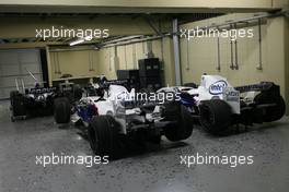 21.10.2007 Sao Paulo, Brazil,  Williams F1 Team and BMW Sauber F1 Team cars still in the parc ferme for investigation - Formula 1 World Championship, Rd 17, Brazilian Grand Prix, Sunday Race