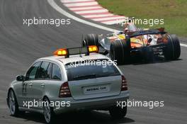 21.10.2007 Sao Paulo, Brazil,  Heikki Kovalainen (FIN), Renault F1 Team, R27 - Formula 1 World Championship, Rd 17, Brazilian Grand Prix, Sunday Race