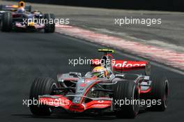 21.10.2007 Sao Paulo, Brazil,  Lewis Hamilton (GBR), McLaren Mercedes, David Coulthard (GBR), Red Bull Racing - Formula 1 World Championship, Rd 17, Brazilian Grand Prix, Sunday Race