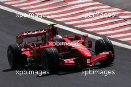 20.10.2007 Sao Paulo, Brazil,  Kimi Raikkonen (FIN), Räikkönen, Scuderia Ferrari - Formula 1 World Championship, Rd 17, Brazilian Grand Prix, Saturday Qualifying