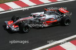 20.10.2007 Sao Paulo, Brazil,  Fernando Alonso (ESP), McLaren Mercedes, MP4-22 - Formula 1 World Championship, Rd 17, Brazilian Grand Prix, Saturday Qualifying