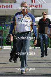 21.10.2007 Sao Paulo, Brazil,  Flavio Briatore (ITA), Renault F1 Team, Team Chief, Managing Director - Formula 1 World Championship, Rd 17, Brazilian Grand Prix, Sunday