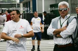 18.10.2007 Sao Paulo, Brazil,  Fabrizio Borra (ITA), Physiotherapist of Fernando Alonso and Jose Luis Alonso (ESP) father of Fernando Alonso - Formula 1 World Championship, Rd 17, Brazilian Grand Prix, Thursday