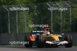 08.06.2007 Montreal, Canada,  Giancarlo Fisichella (ITA), Renault F1 Team, R27 - Formula 1 World Championship, Rd 6, Canadian Grand Prix, Friday Practice