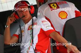 08.06.2007 Montreal, Canada,  Michael Schumacher (GER), Scuderia Ferrari, Advisor sitting on the pit wall - Formula 1 World Championship, Rd 6, Canadian Grand Prix, Friday Practice