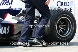 08.06.2007 Montreal, Canada,  BMW Sauber F1 Team, F1.07, scuffed sidewall on a Bridgestone tyre - Formula 1 World Championship, Rd 6, Canadian Grand Prix, Friday Practice