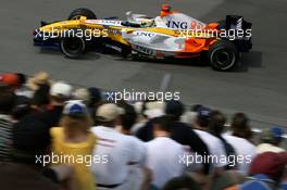 08.06.2007 Montreal, Canada,  Giancarlo Fisichella (ITA), Renault F1 Team, R27 - Formula 1 World Championship, Rd 6, Canadian Grand Prix, Friday Practice