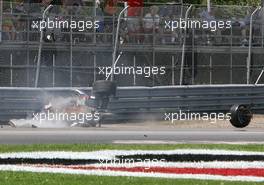 10.06.2007 Montreal, Canada,  Robert Kubica (POL), BMW Sauber F1 Team, F1.07, crashed heavily during the race - Formula 1 World Championship, Rd 6, Canadian Grand Prix, Sunday Race