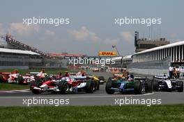 10.06.2007 Montreal, Canada,  Start of the race - Formula 1 World Championship, Rd 6, Canadian Grand Prix, Sunday Race