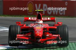 09.06.2007 Montreal, Canada,  Kimi Raikkonen (FIN), Räikkönen, Scuderia Ferrari, cuts the chicane - Formula 1 World Championship, Rd 6, Canadian Grand Prix, Saturday Practice