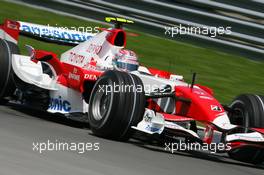 09.06.2007 Montreal, Canada,  Jarno Trulli (ITA), Toyota Racing, TF107 - Formula 1 World Championship, Rd 6, Canadian Grand Prix, Saturday Qualifying