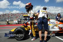 09.06.2007 Montreal, Canada,  Heikki Kovalainen (FIN), Renault F1 Team - Formula 1 World Championship, Rd 6, Canadian Grand Prix, Saturday Practice