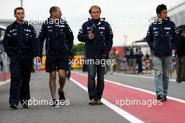 07.06.2007 Montreal, Canada,  Nico Rosberg (GER), WilliamsF1 Team, Kazuki Nakajima (JPN), Test Driver, Williams F1 Team - Formula 1 World Championship, Rd 6, Canadian Grand Prix, Thursday